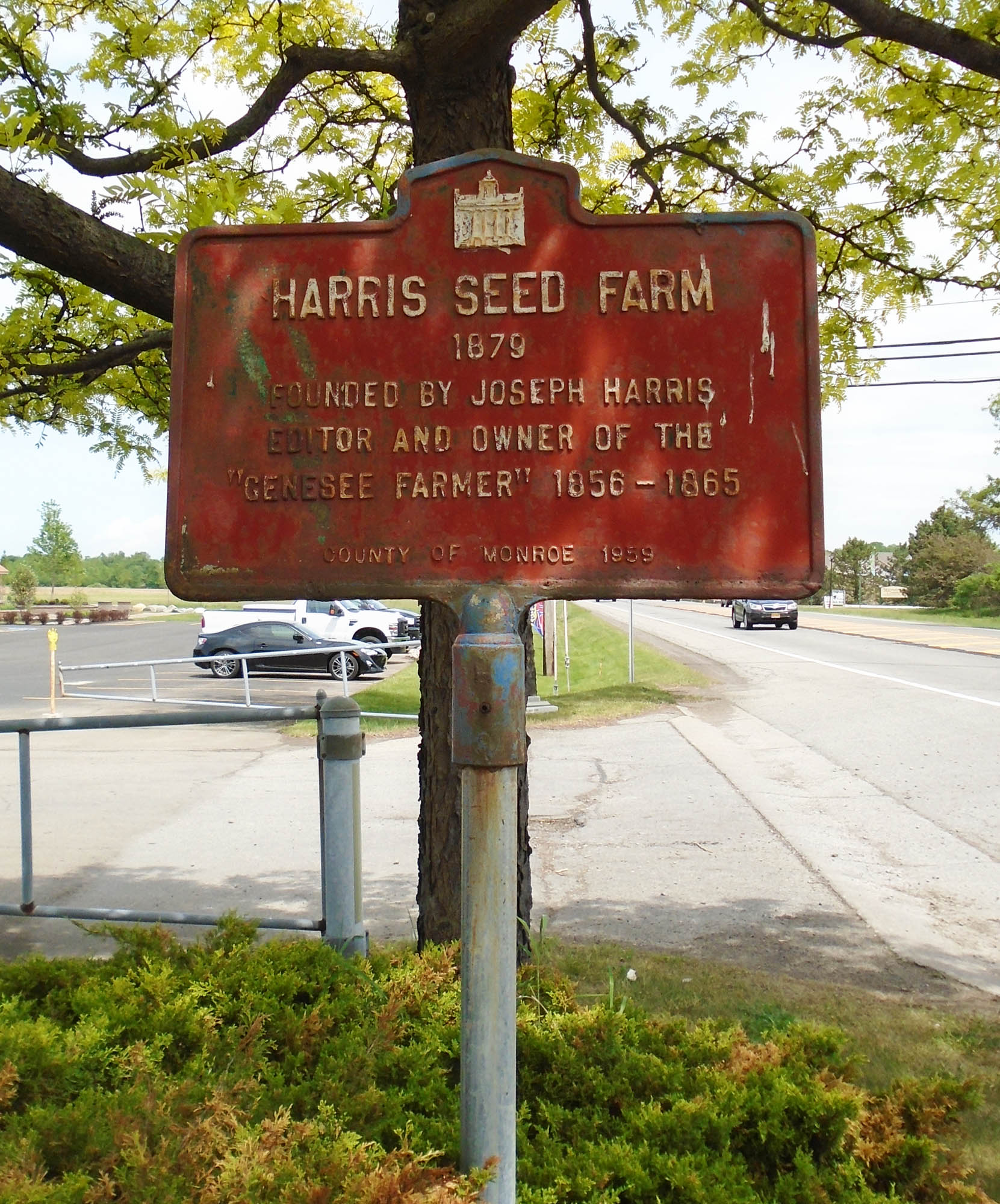 Harris Seed Farm, Gates