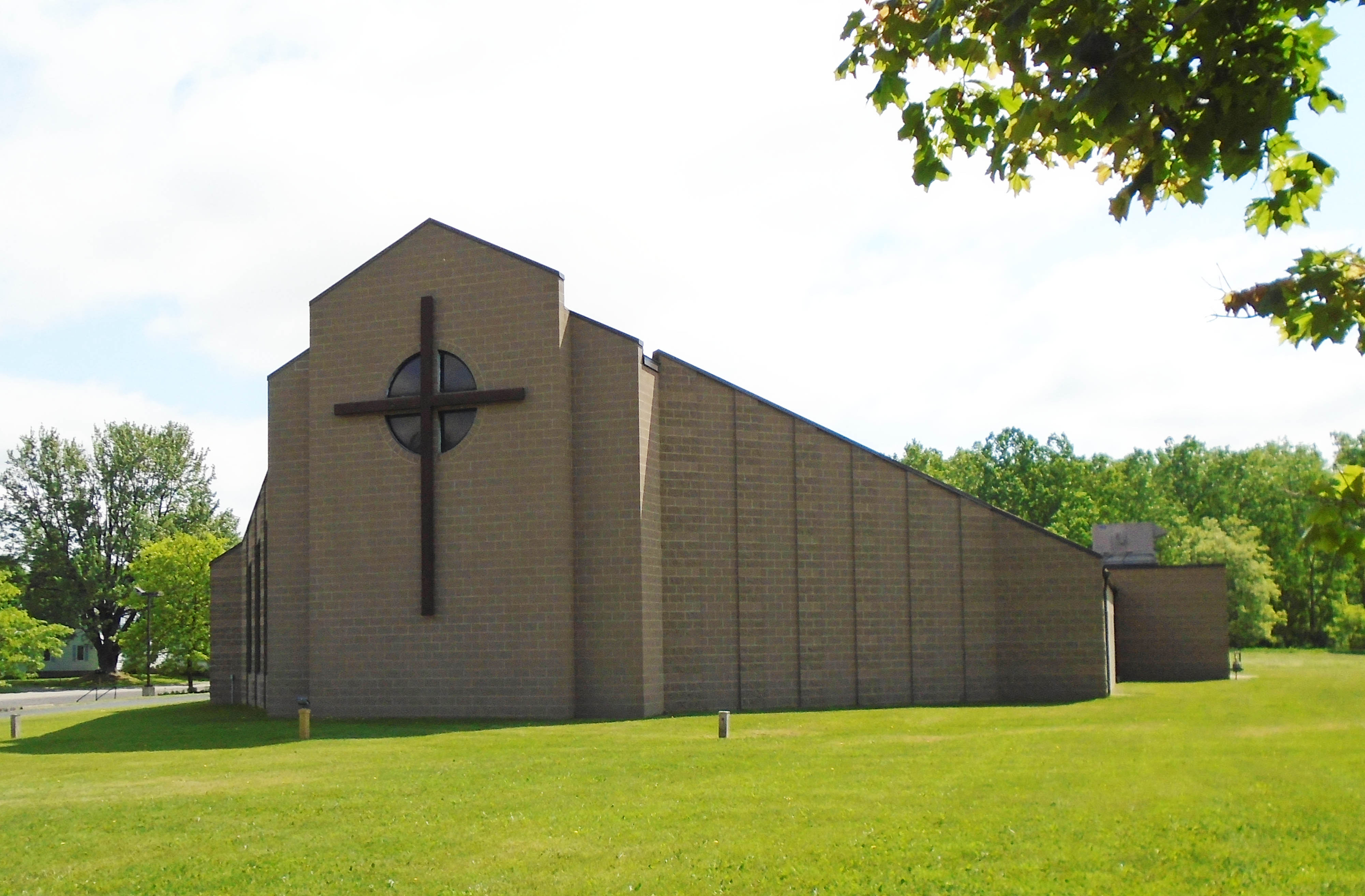 Gates Wesleyan Church (new), Gates