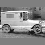 1914 Ambulance